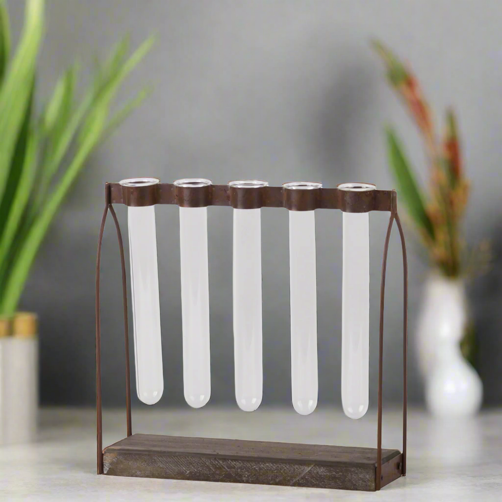 Oaklynn Metal Clustered Hanging Bud Vase Holder