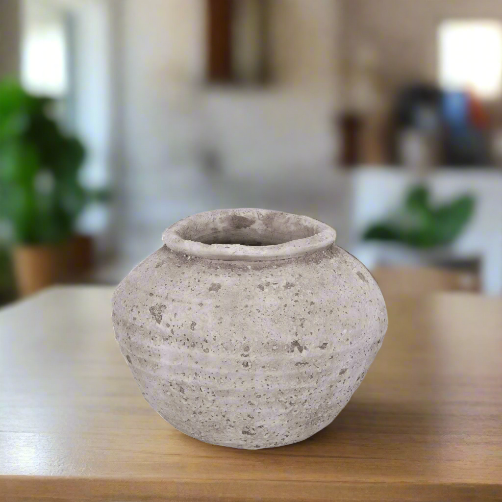Roothe Cement Pot