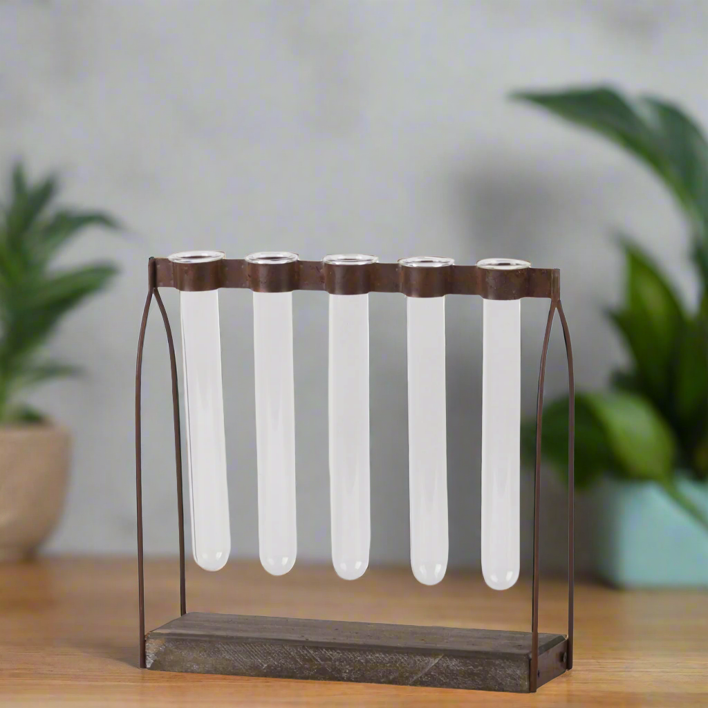 Oaklynn Metal Clustered Hanging Bud Vase Holder