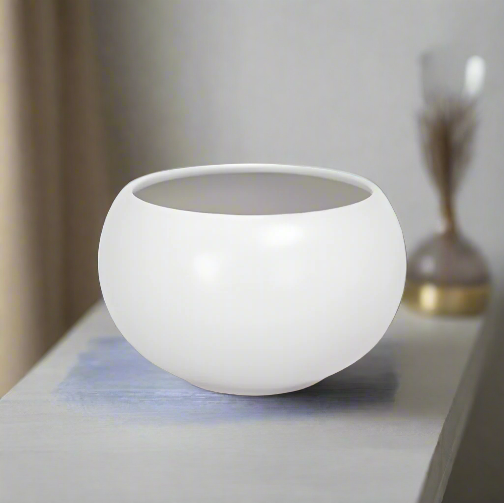 Axelle White Ceramic Planter