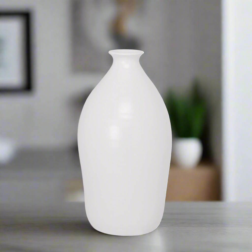Mahhgret Ceramic Vase Matte Finish White