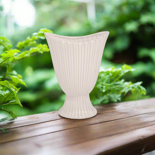 Calla Stoneware Pot
