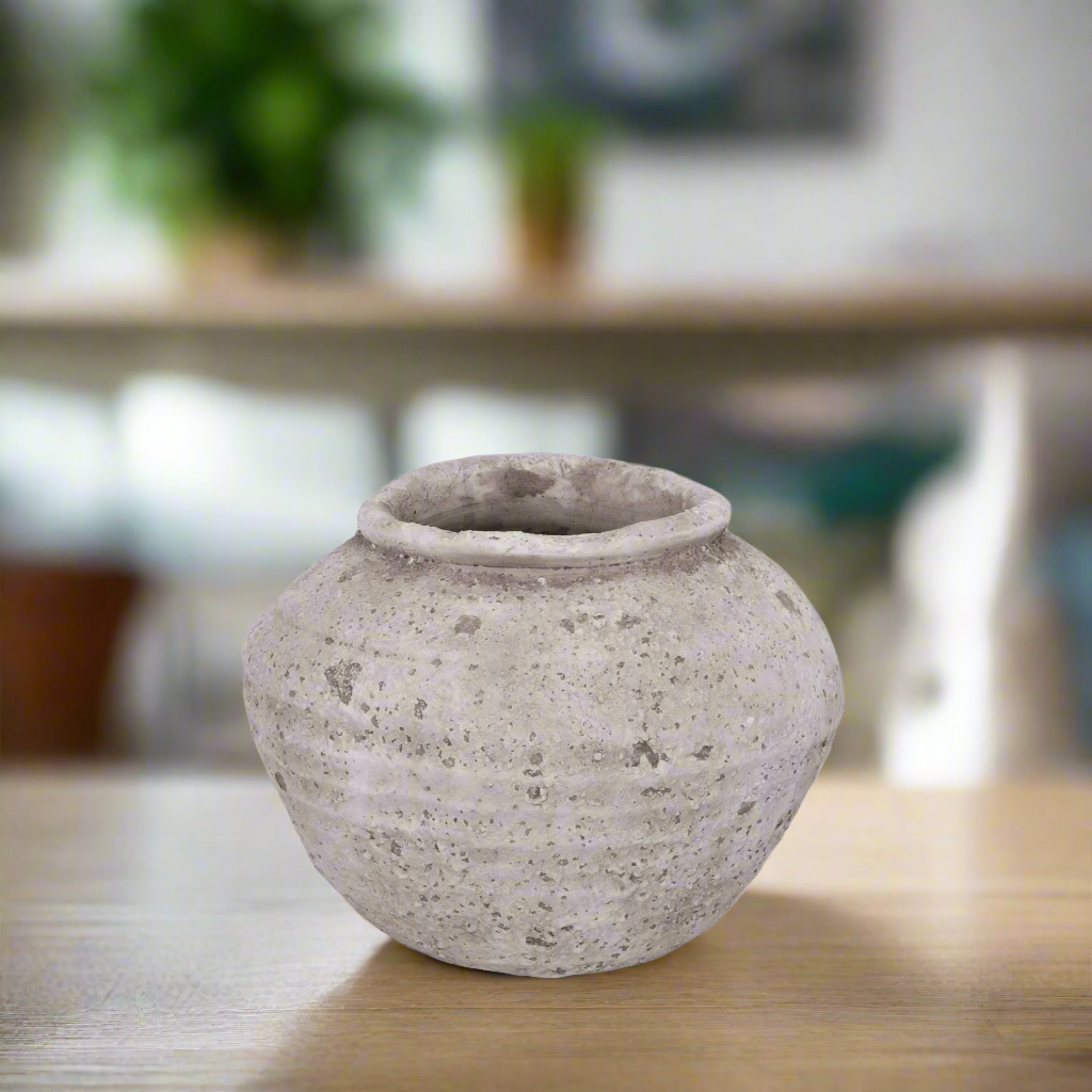 Roothe Cement Pot