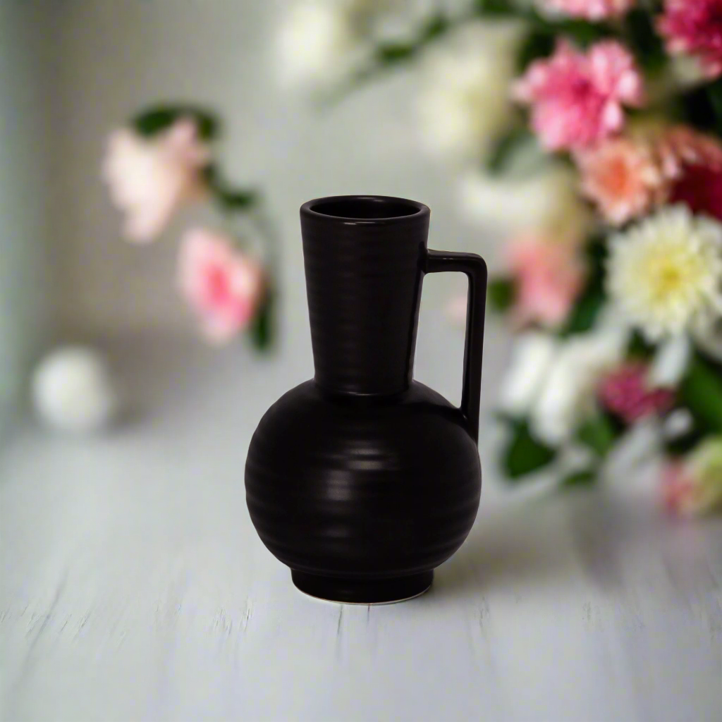 Marilyn Ceramic Sandstone Vase