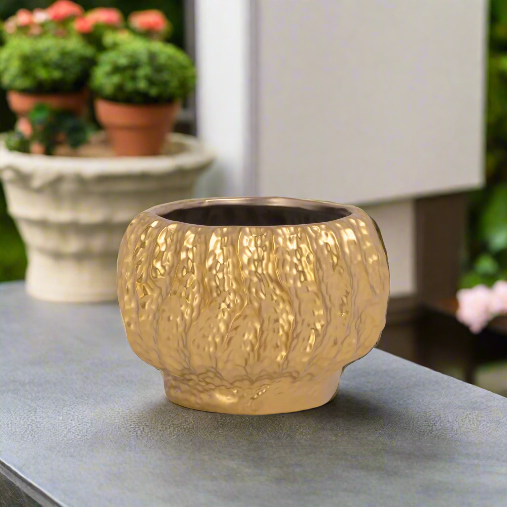 Bella Stoneware Gold Pot