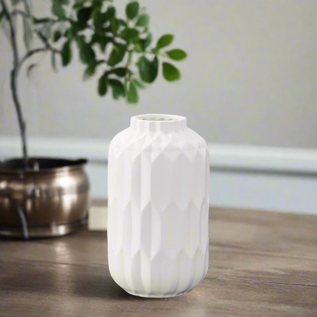 Quinna Ceramic Quartz Vase