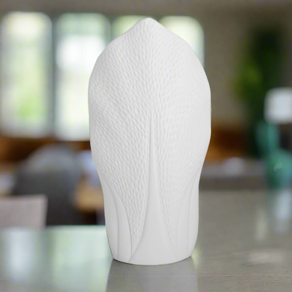 Londyn Ceramic Pyramidal Vase with Engraved Circle Design